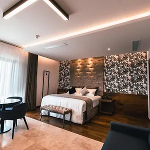 https://the-village-hotel.hotelssaintjulians.com