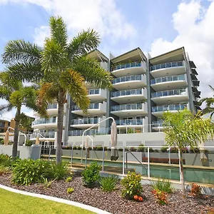  Aparthotel Tingeera Bespoke Beachfront Australia
